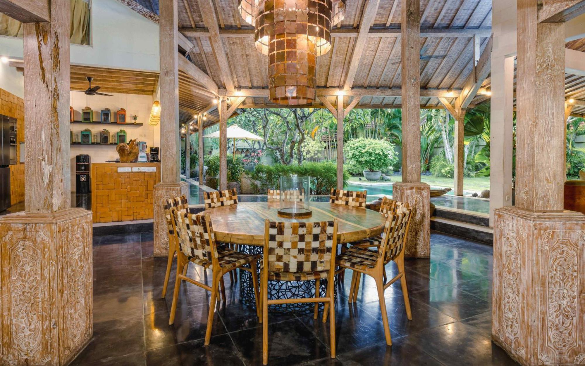 Villa Cinta Damai - Stunning & Stylish 4Br Luxury Villa In The Heart Of Seminyak, Just A 10-Min Walk To The Beach Exterior photo